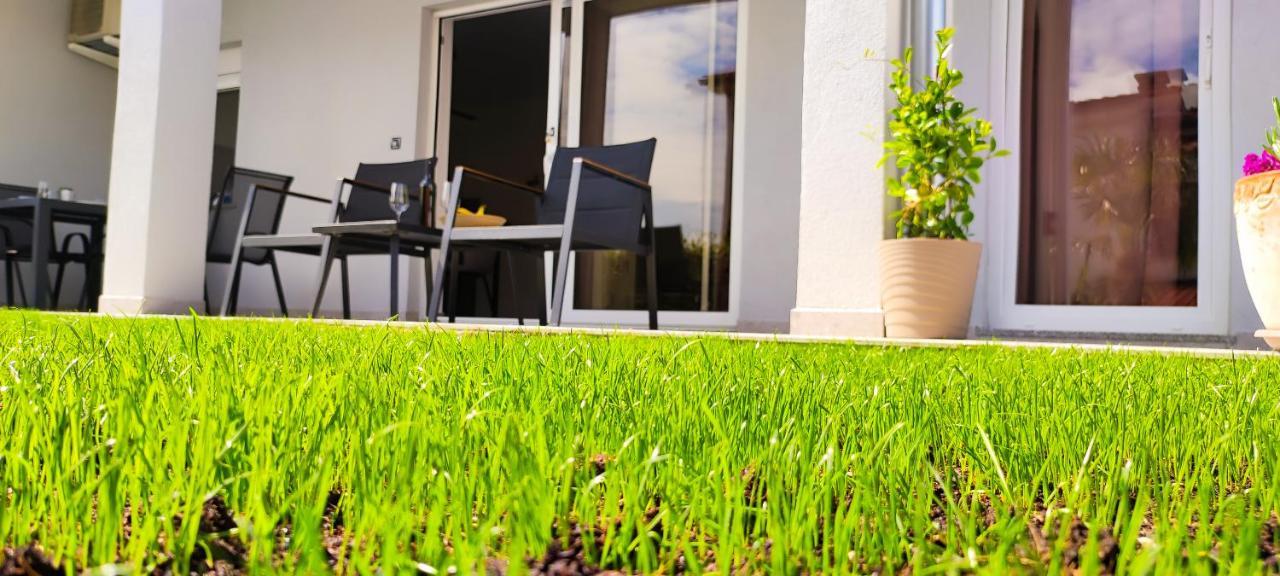 Apartment Denis Krk Town Exterior foto